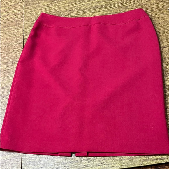 Tahari Dresses & Skirts - Tahari Vibrant Red Mini Skirt